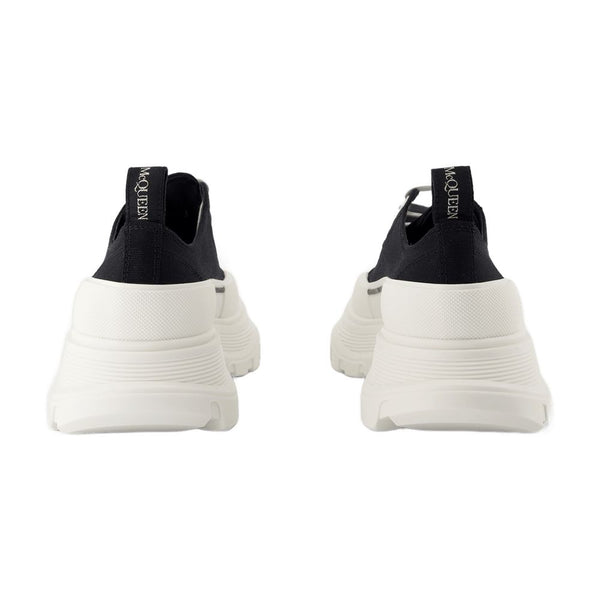 Alexander McQueen Canvas sneaker in black