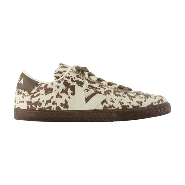 Veja Calfskin sneaker in multicolor