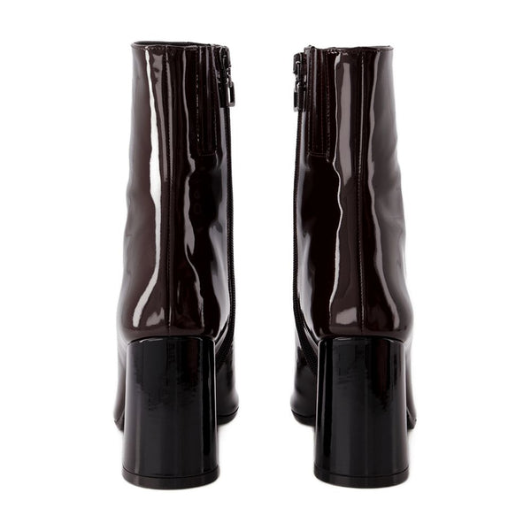 Carel Leather ankle boot in black