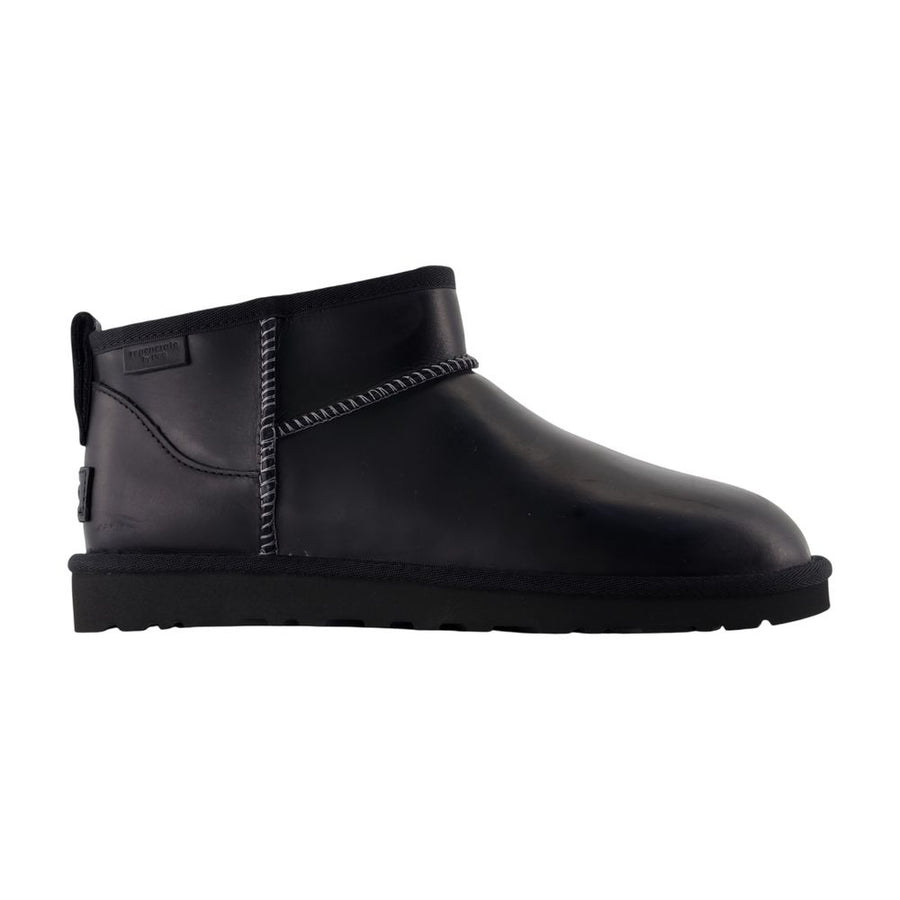 UGG Lambskin (regenerated) ankle boot in black