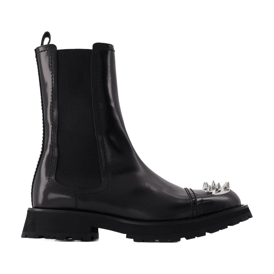 Alexander McQueen Leather boot in black