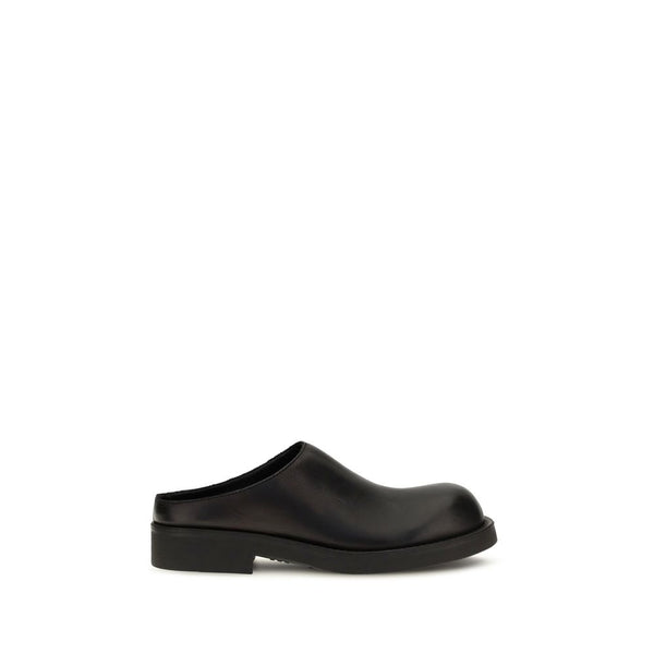 MM6 Maison Margiela Upper: 100% Calf Leather Bos Taurus; Sole: 100% Rubber mule in black