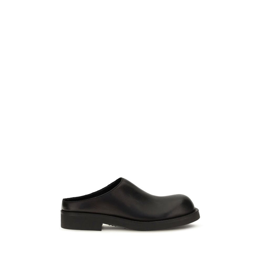 MM6 Maison Margiela Upper: 100% Calf Leather Bos Taurus; Sole: 100% Rubber mule in black