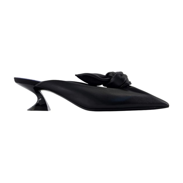 Lanvin Lambskin pump in black