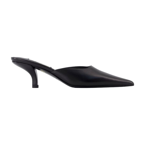 Toteme Calfskin mule in black