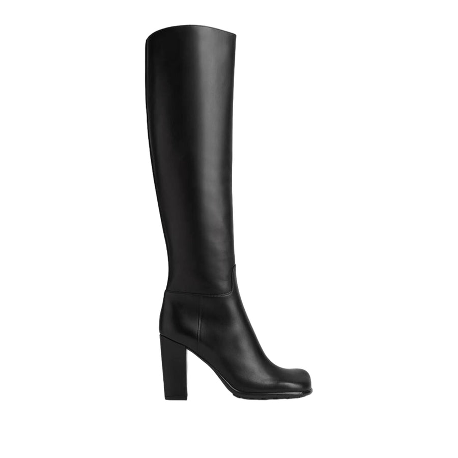 Bottega Veneta Calfskin leather boots in black
