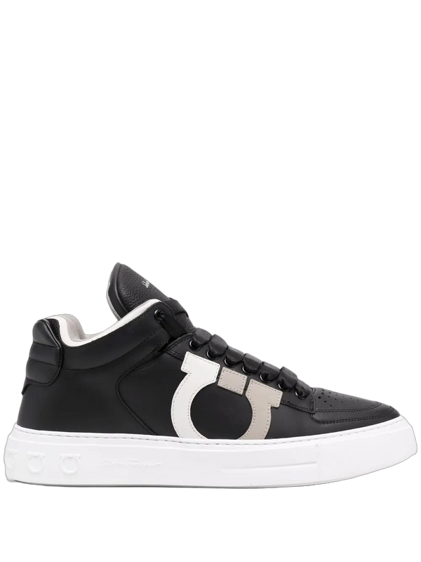 Ferragamo Leather sneaker in black