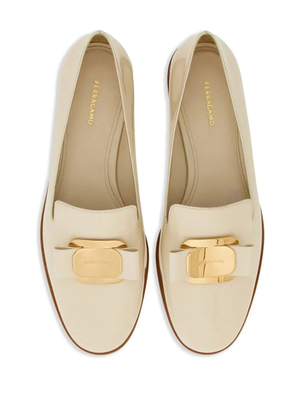Ferragamo calf leather loafer in white