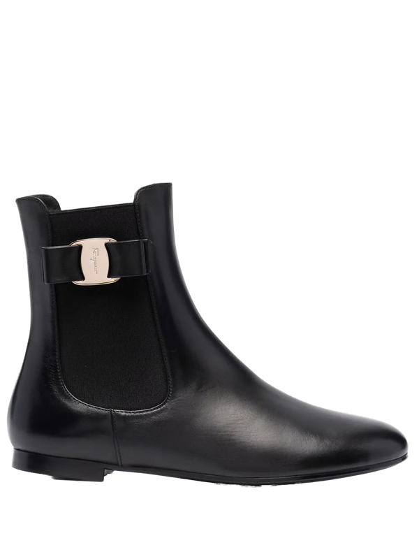 Ferragamo Calf leather chelsea boot in black