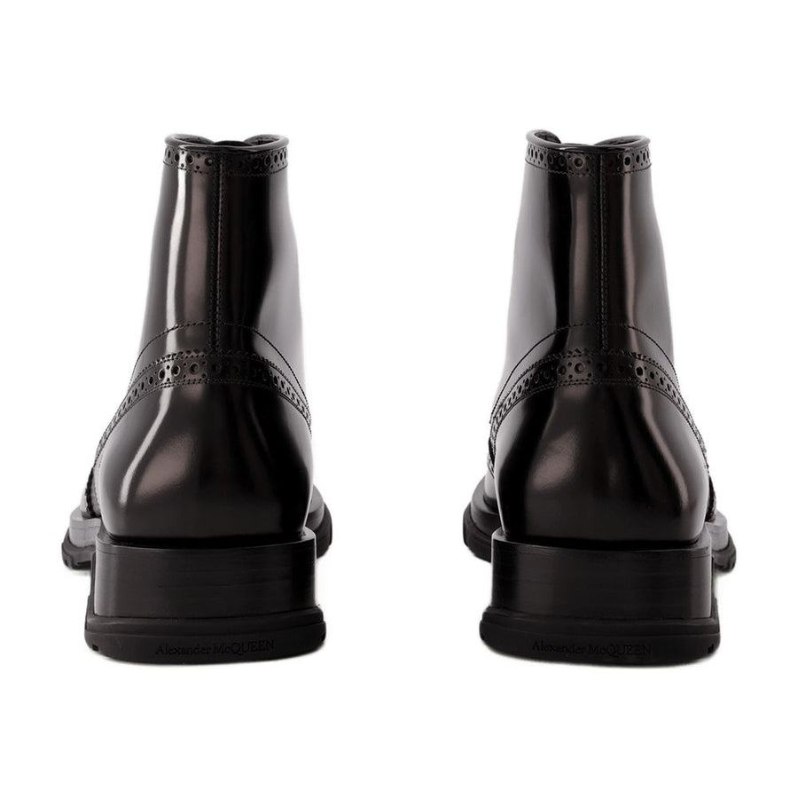 Alexander McQueen Leather ankle boot in black