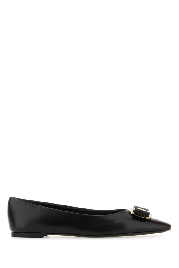 Ferragamo Exterior: 100% Lamb ballerina flat in black