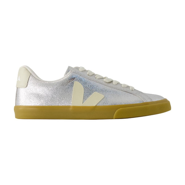 Veja Calfskin sneaker in silver