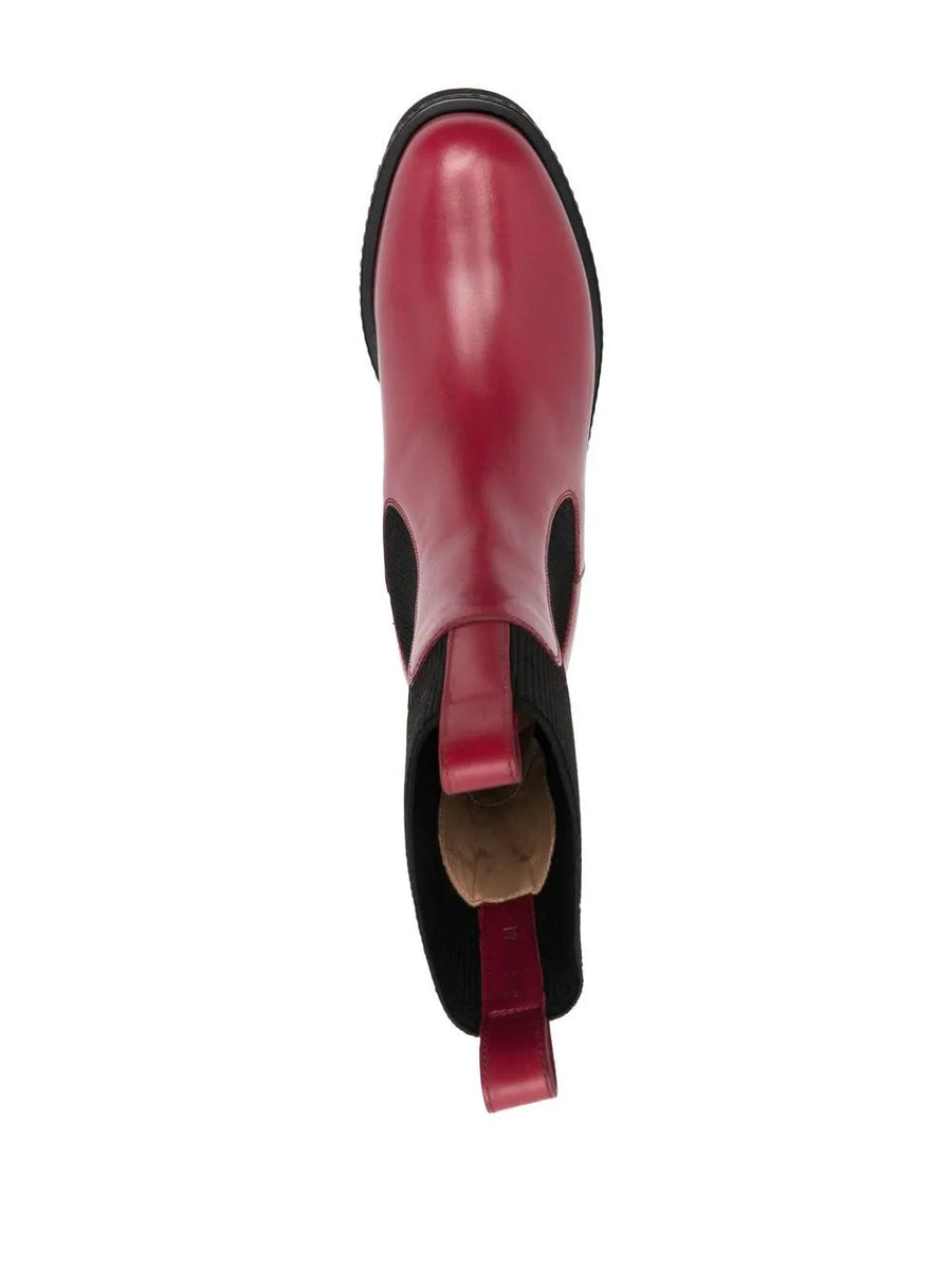 Ferragamo Calf leather chelsea boot in red