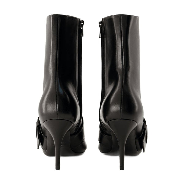 Balenciaga Leather ankle boot in black