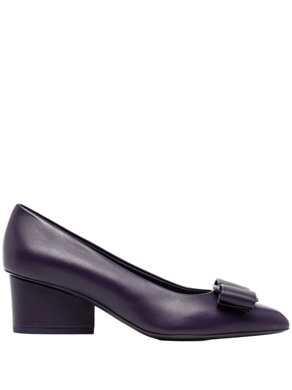 Ferragamo Lambskin leather pump in purple