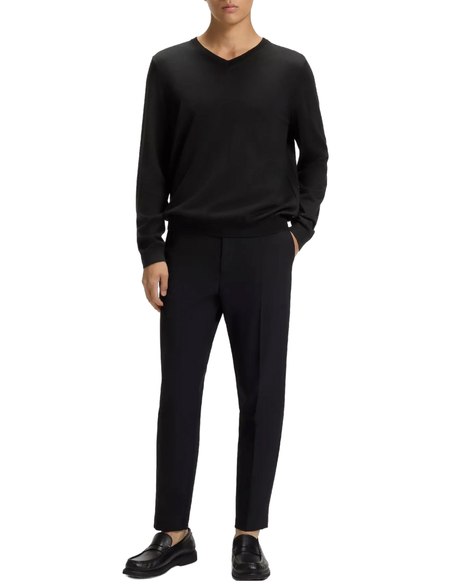 Hugo Boss 100% Virgin Wool sweater in black