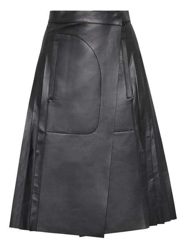 Ferragamo Leather skirt in black