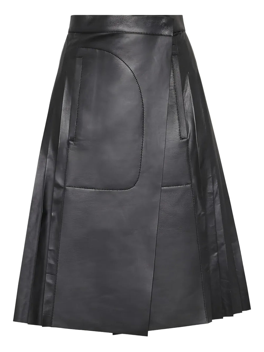 Ferragamo Leather skirt in black
