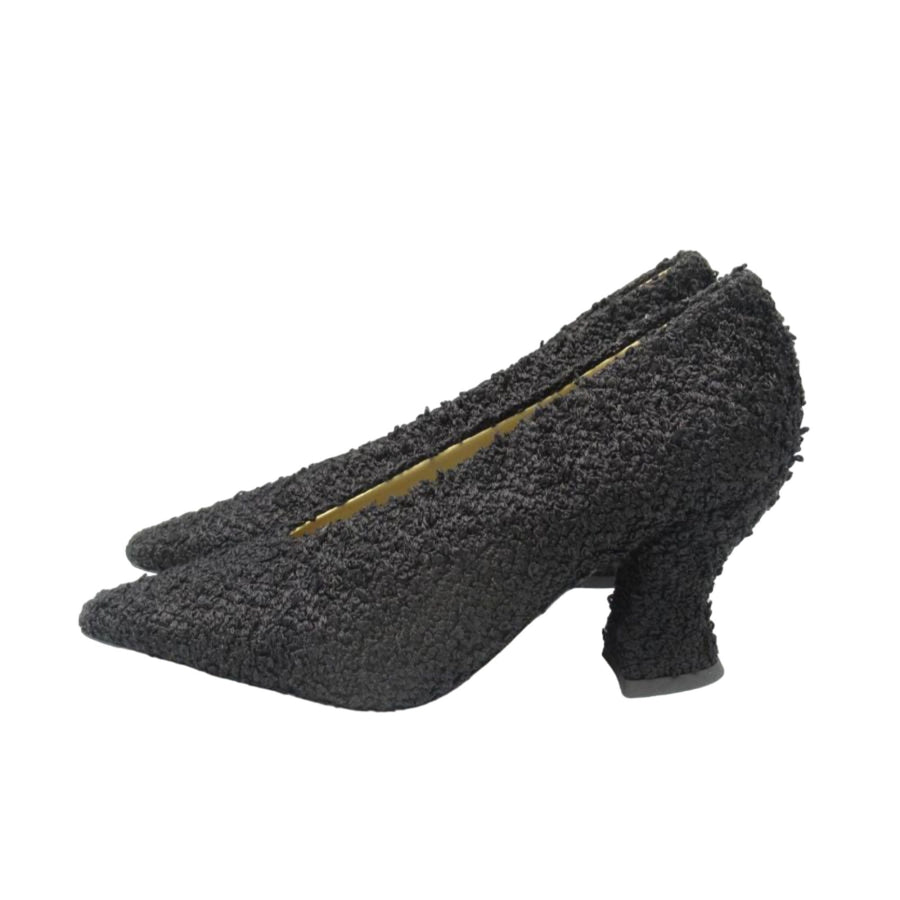Bottega Veneta Bouclé pump in black