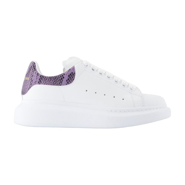 Alexander McQueen Calfskin sneaker in white
