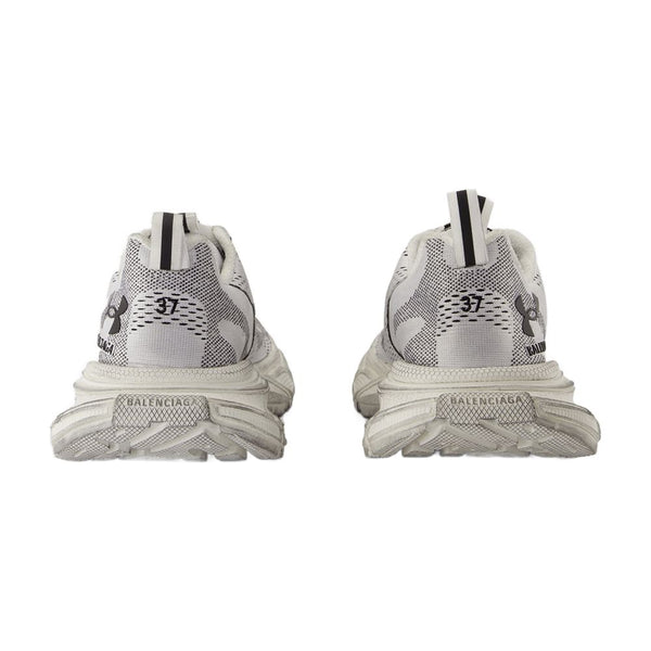 Balenciaga Synthetic sneakers in white
