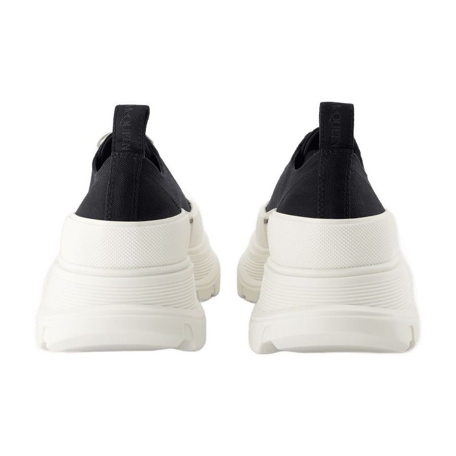 Alexander McQueen Canvas sneaker in black