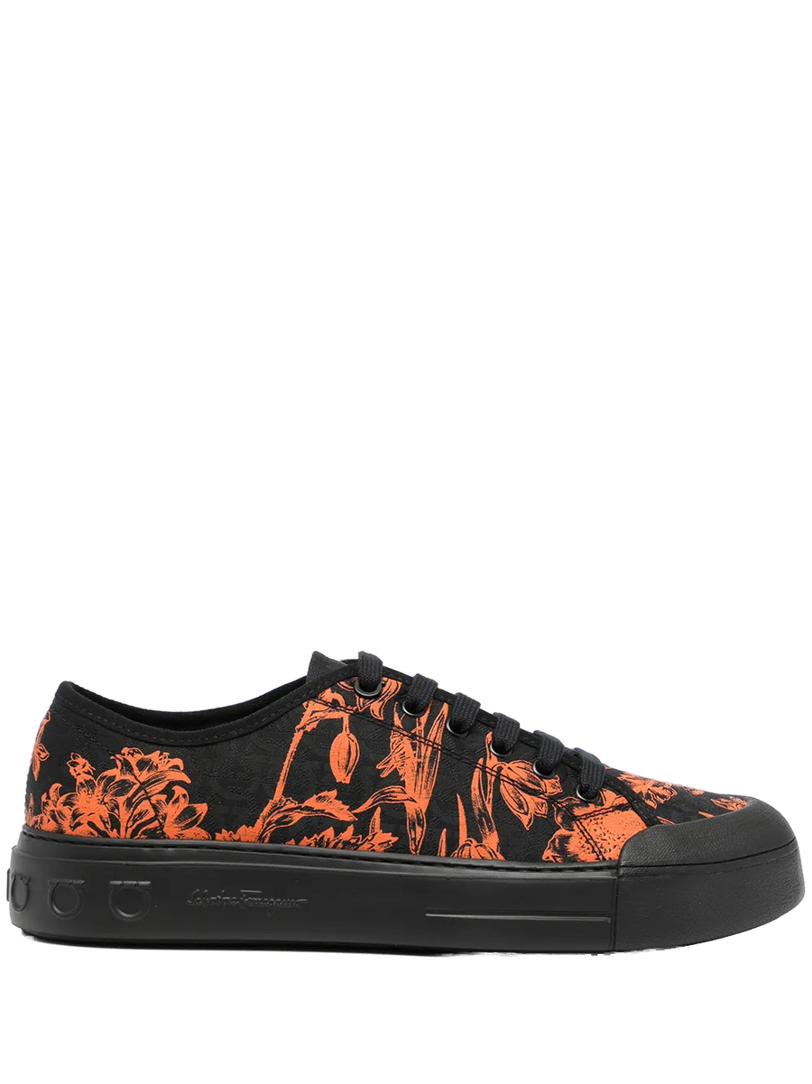 Ferragamo sneaker in orange