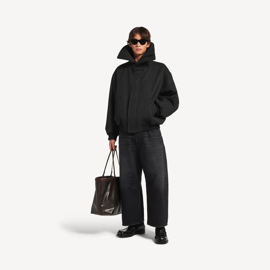 Balenciaga بقصة دائرية دنيم جينز — أسود