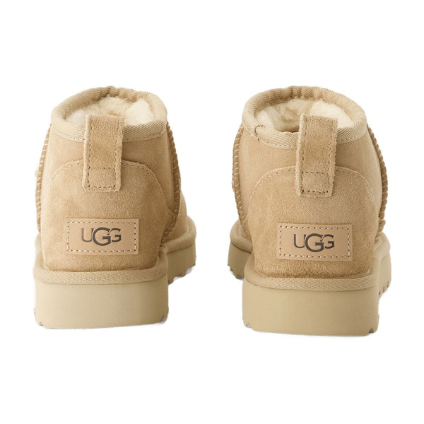 UGG Suede with sheepskin lining boots in beige