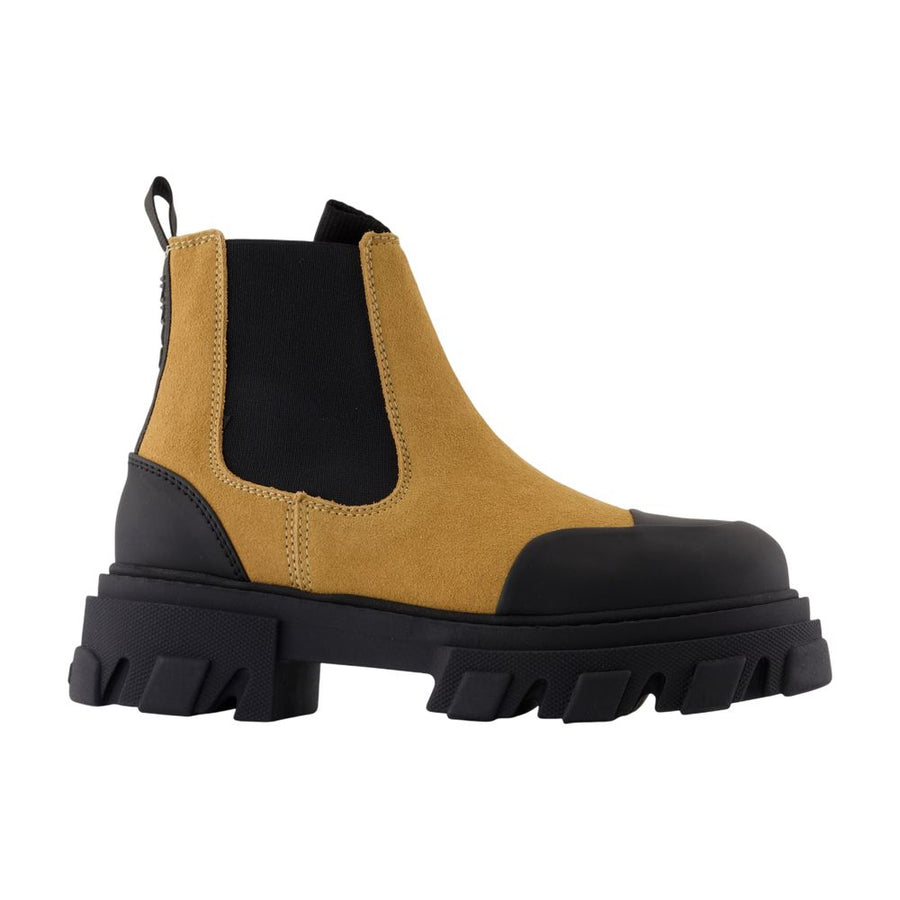 Ganni Suede chelsea boot in brown