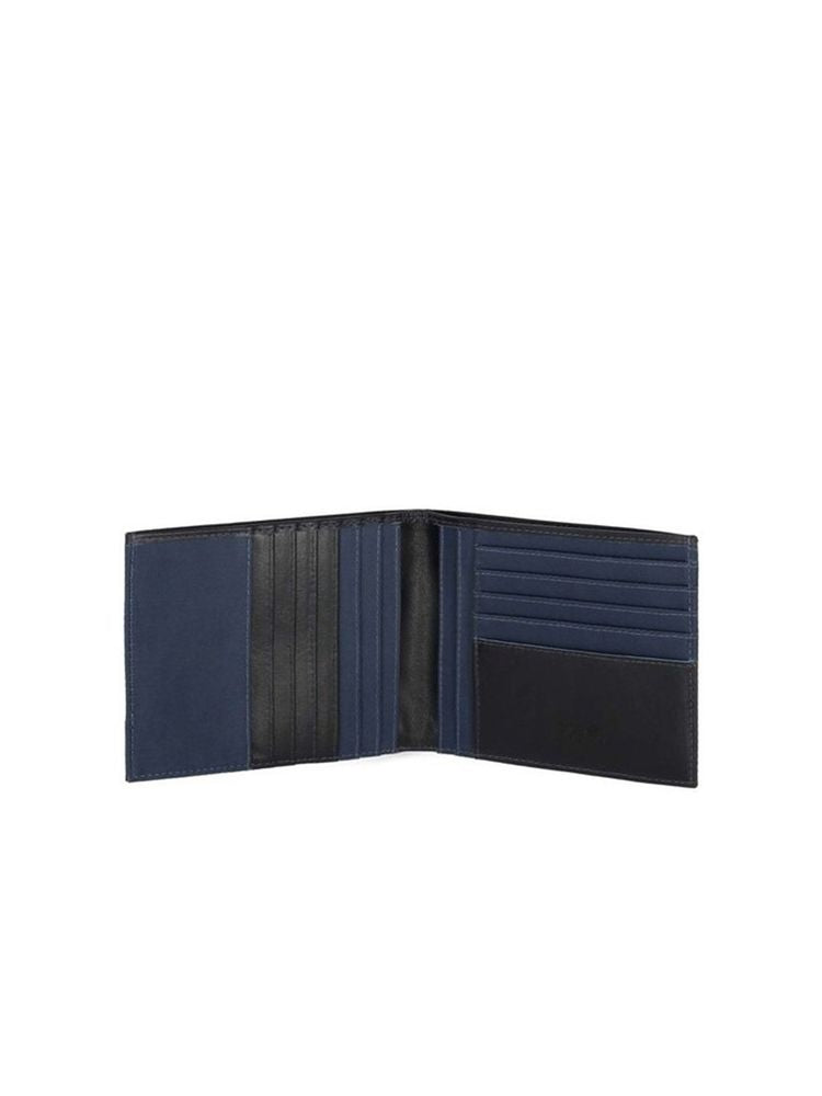 Piquadro 100% Recycled Nylon wallet in blue