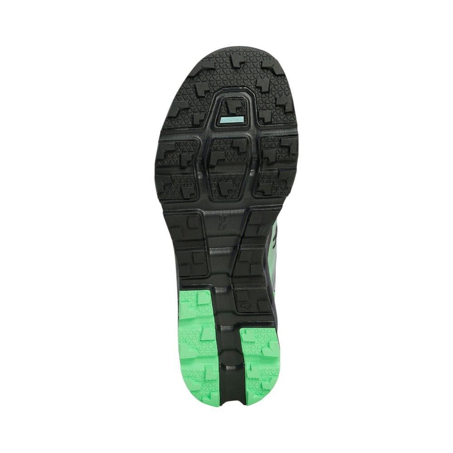 On 100% Recycled Polyester (upper and lining) sneaker in black