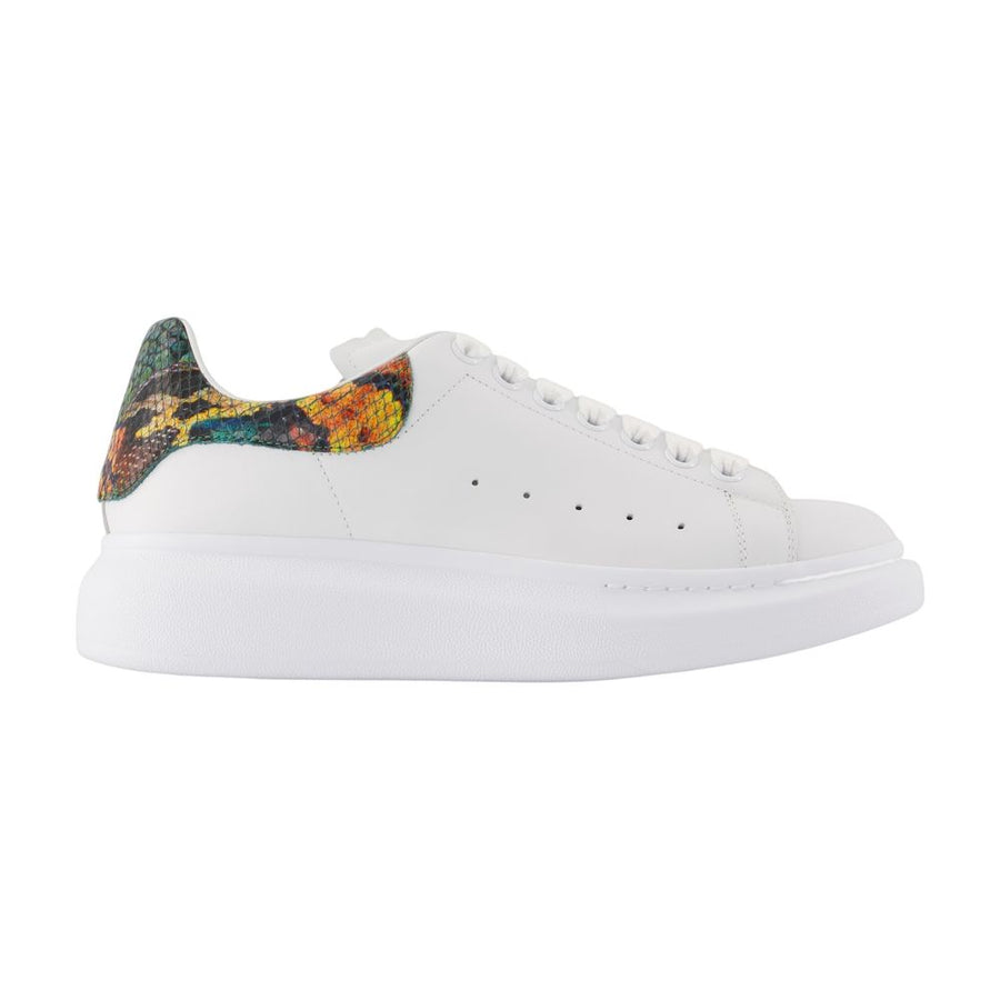 Alexander McQueen calfskin sneaker in white