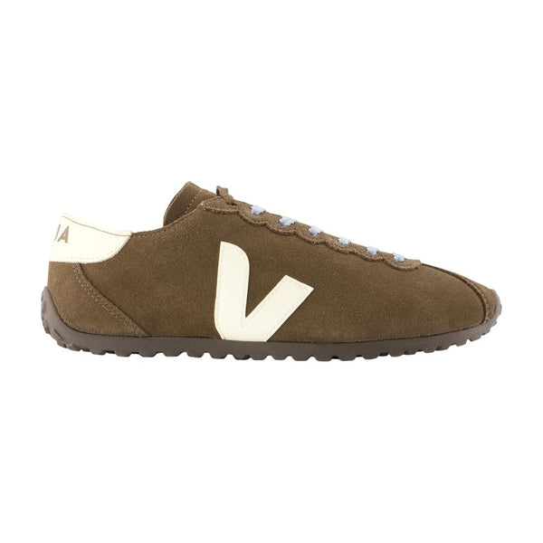 Veja Calfskin sneaker in brown