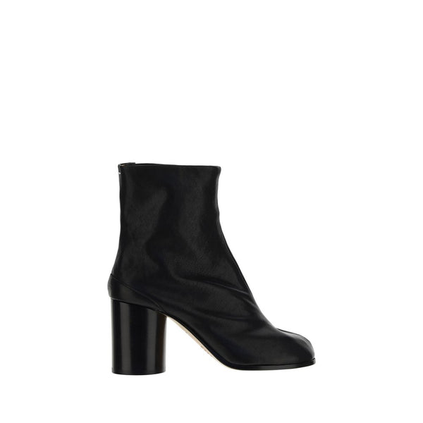 Maison Margiela Upper 100% lamb leather ankle boot in black