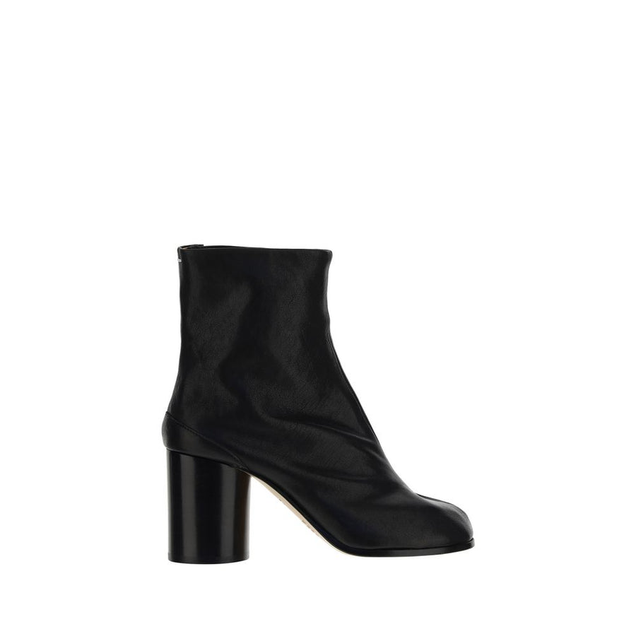 Maison Margiela Upper 100% lamb leather ankle boot in black