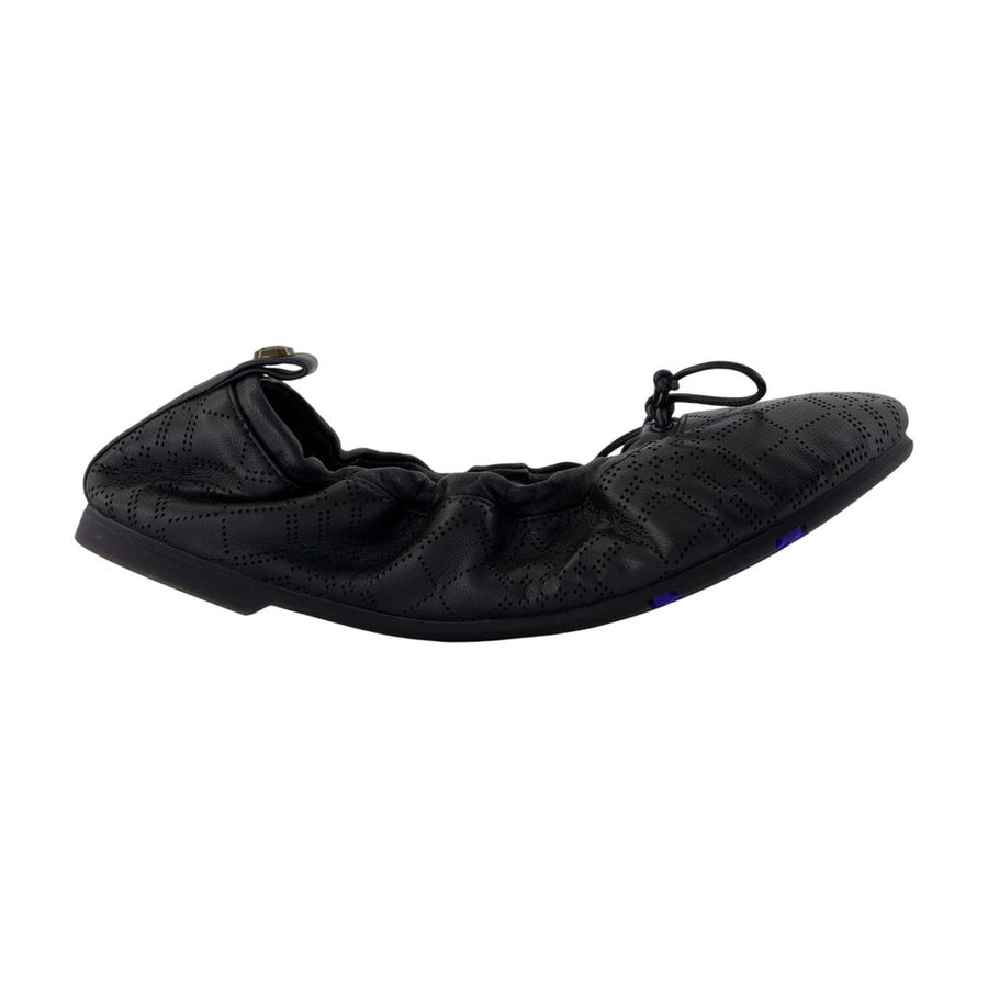 Burberry Lambskin ballet flat in black