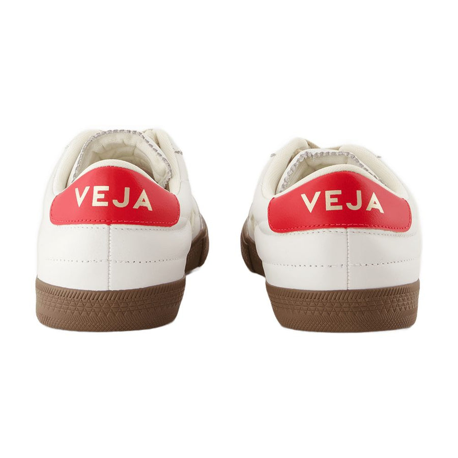 Veja Calfskin leather sneaker in white