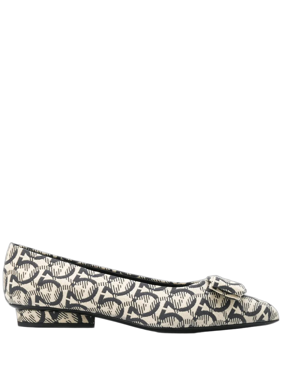 Ferragamo Leather ballerina flat in multicolor
