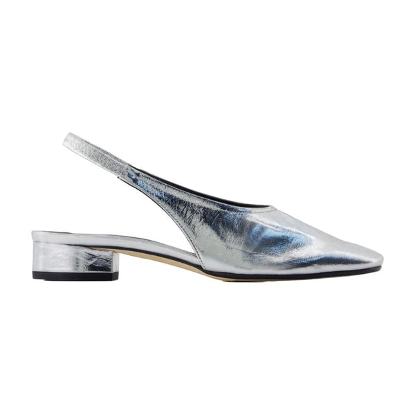 Aeyde calfskin flat in silver