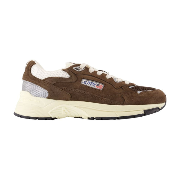 Autry Calfskin sneaker in brown
