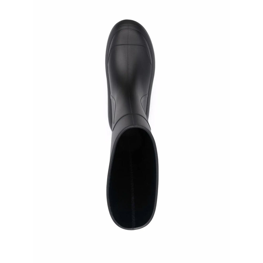 Ferragamo boot in black