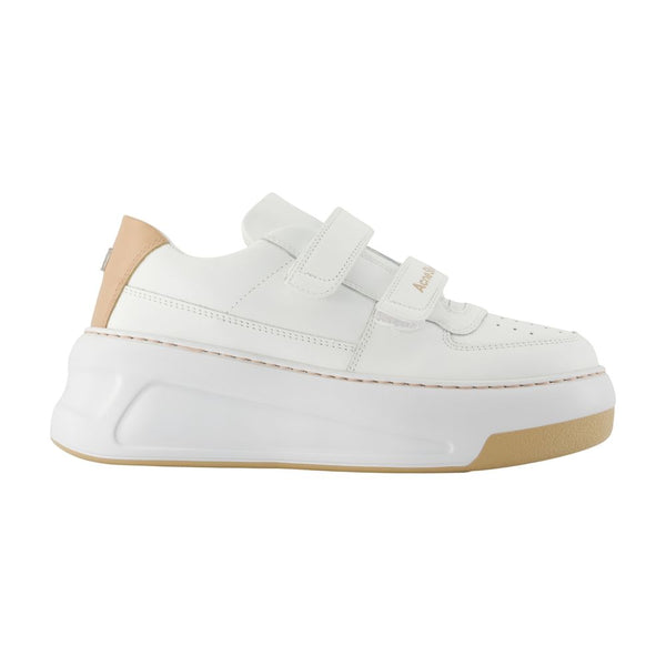 Acne Studios Cowhide leather sneaker in white