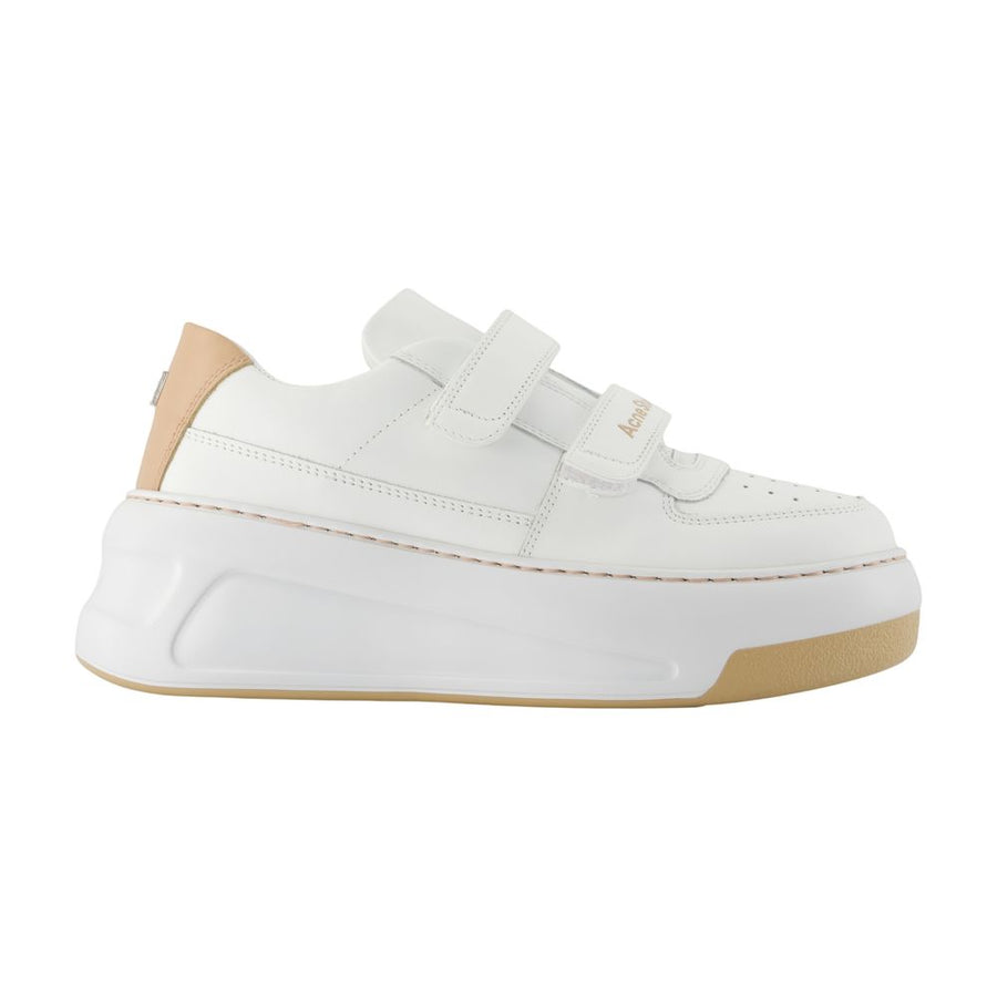 Acne Studios Cowhide leather sneaker in white
