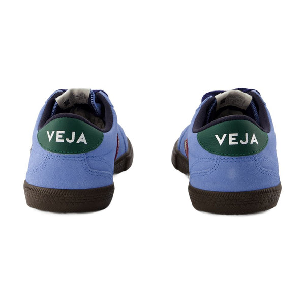 Veja Calfskin leather sneaker in blue