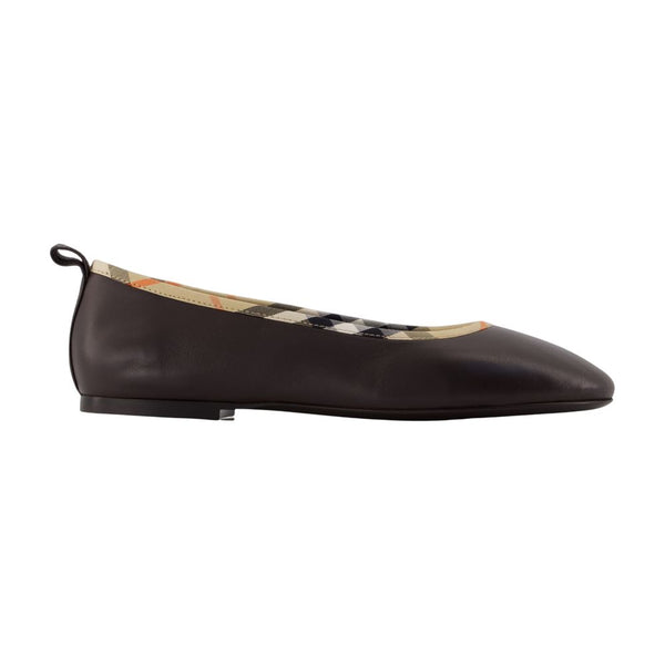 Burberry Lambskin ballerina flat in brown