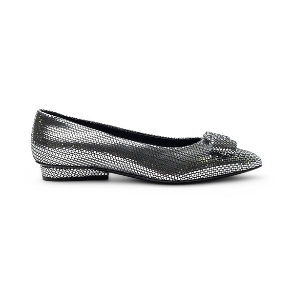 Ferragamo ballet flat in silver