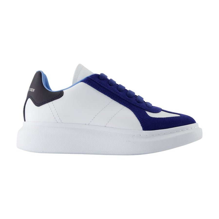 Alexander McQueen Calfskin sneaker in white