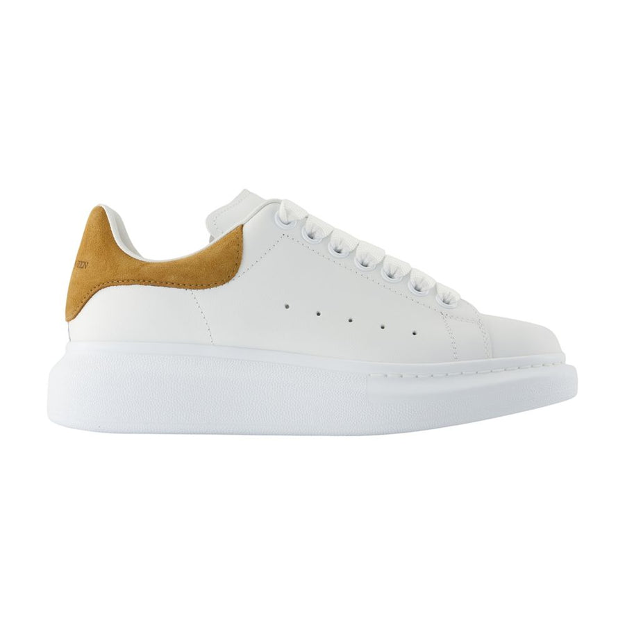 Alexander McQueen Calfskin sneaker in white