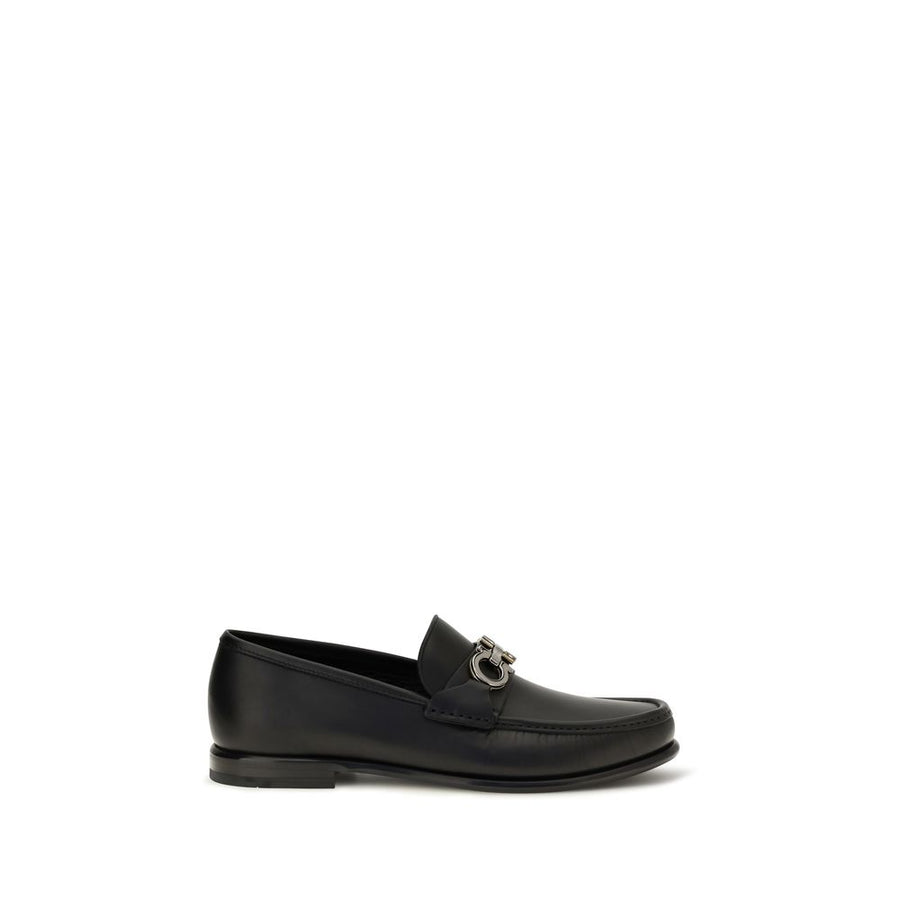 Ferragamo 100% Calf Leather Bos Taurus loafer in black